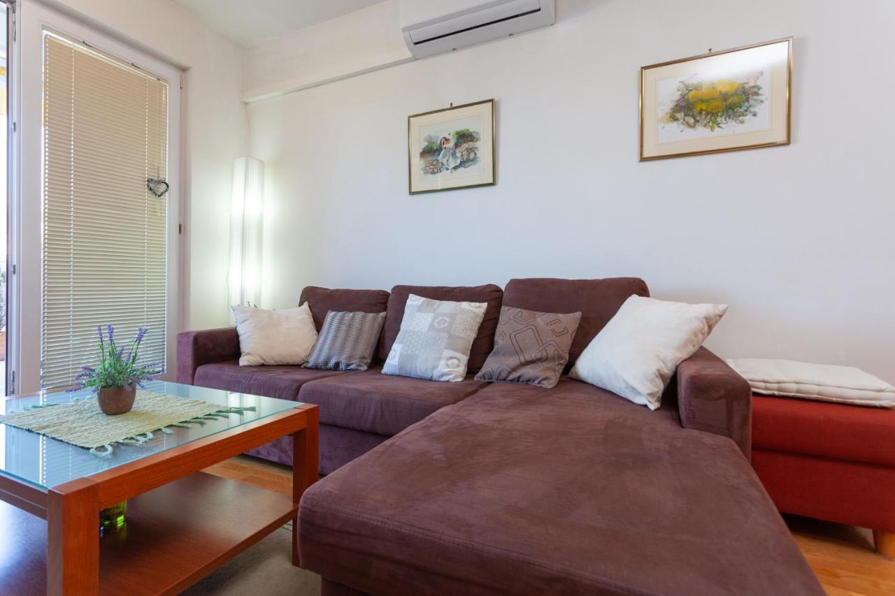 מאקרסקה Apartman Vlahovic מראה חיצוני תמונה