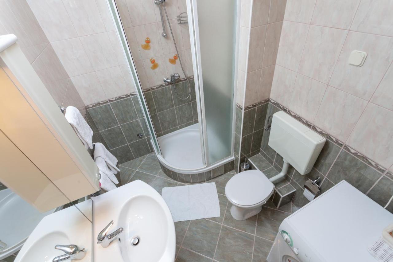 מאקרסקה Apartman Vlahovic מראה חיצוני תמונה